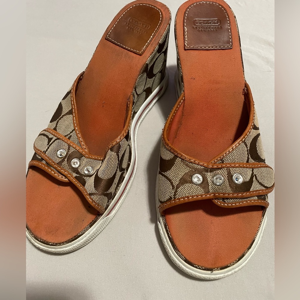 COACH WEDGES